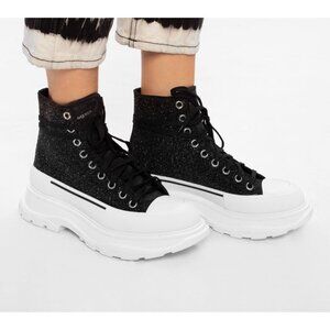 NIB $850 Alexander McQueen Tread Slick Boots Galaxy Black Size 10.5